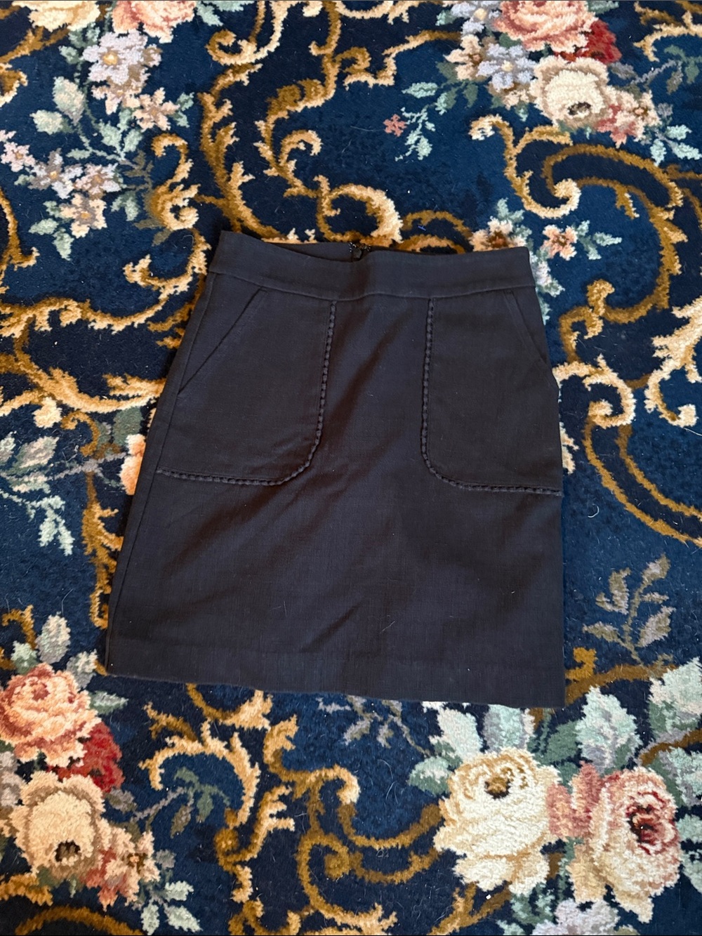 LOFT Black Mini Skirt with bucket Front Patch Pockets- worn a few times